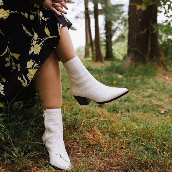 white matisse boots